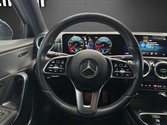 MERCEDES-BENZ A 220 Automatic Sport