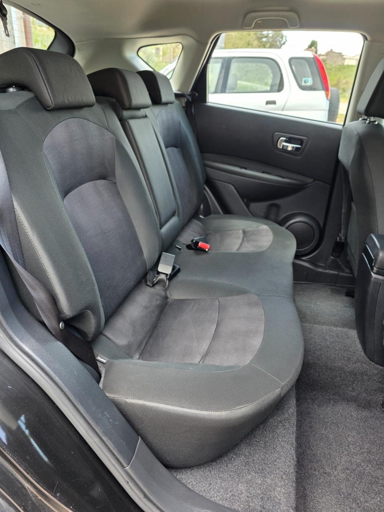 Nissan Qashqai 1.6 dCi 4WD DPF Tekna