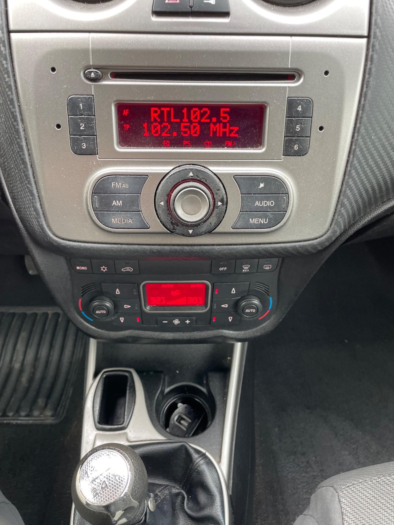 Alfa Romeo MiTo 1.4 78 CV 8V S&S Distinctive*Neo patentati *