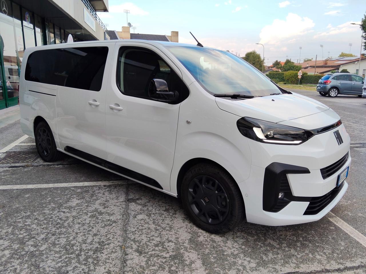 Fiat Ulysse Combi 9 posti 2.0 HDi L3H1 SOLO 4.000km!
