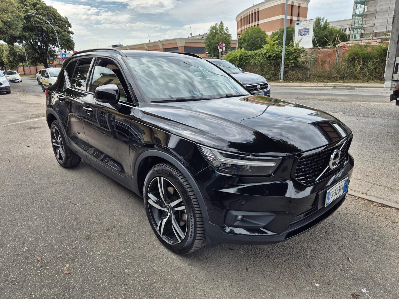 Volvo XC40 D4 AWD Geartronic R-design