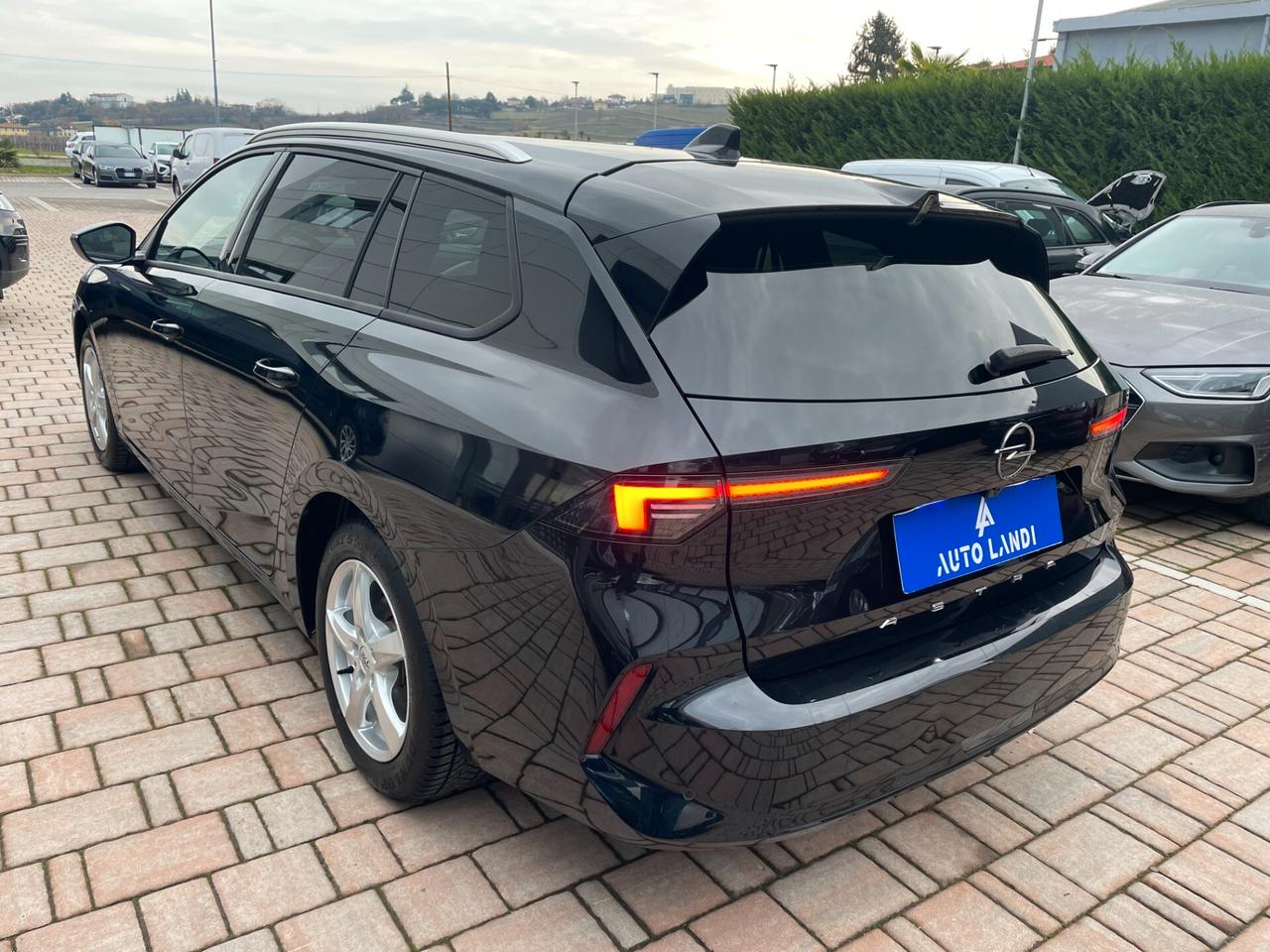 Opel Astra 1.5 Turbo Diesel 130 CV AT8 Sports Tourer Edition