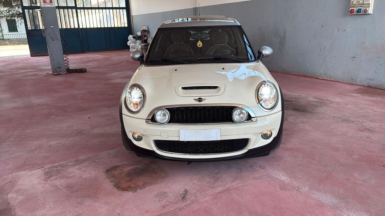 Mini Cooper Clubman 1.6 16V