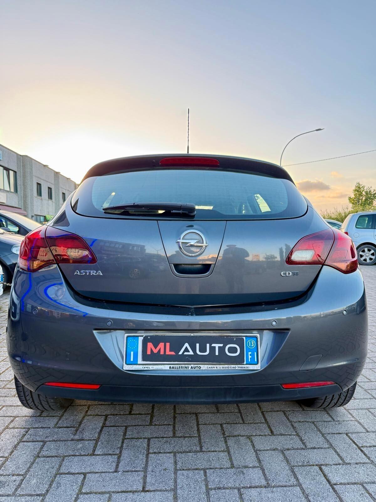Opel Astra 1.7 CDTI 125CV COSMO 5P - OK NEOPATENTATO