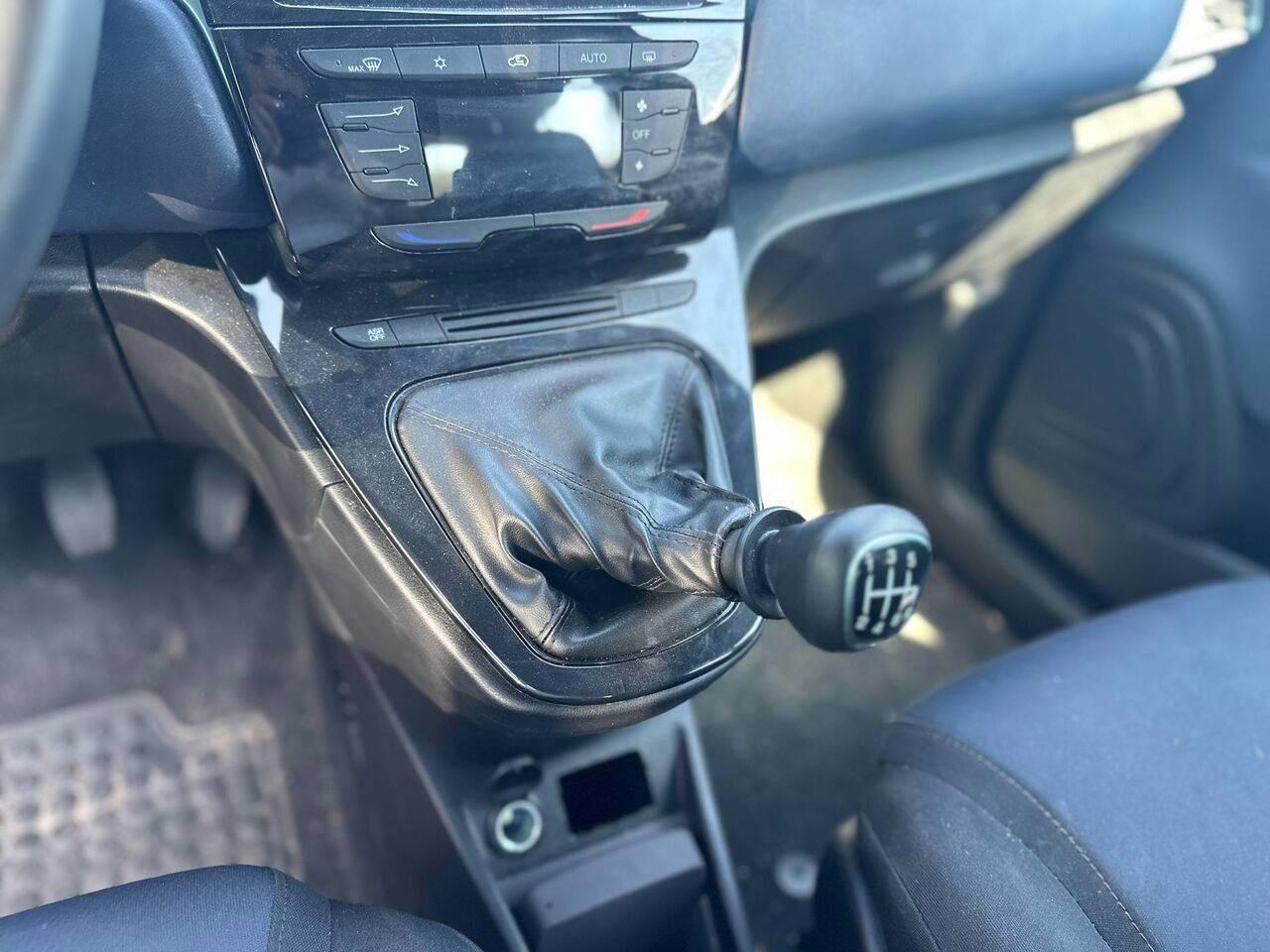 LANCIA Ypsilon III 2021 - Ypsilon 1.0 firefly hybrid Platino s&s 70cv