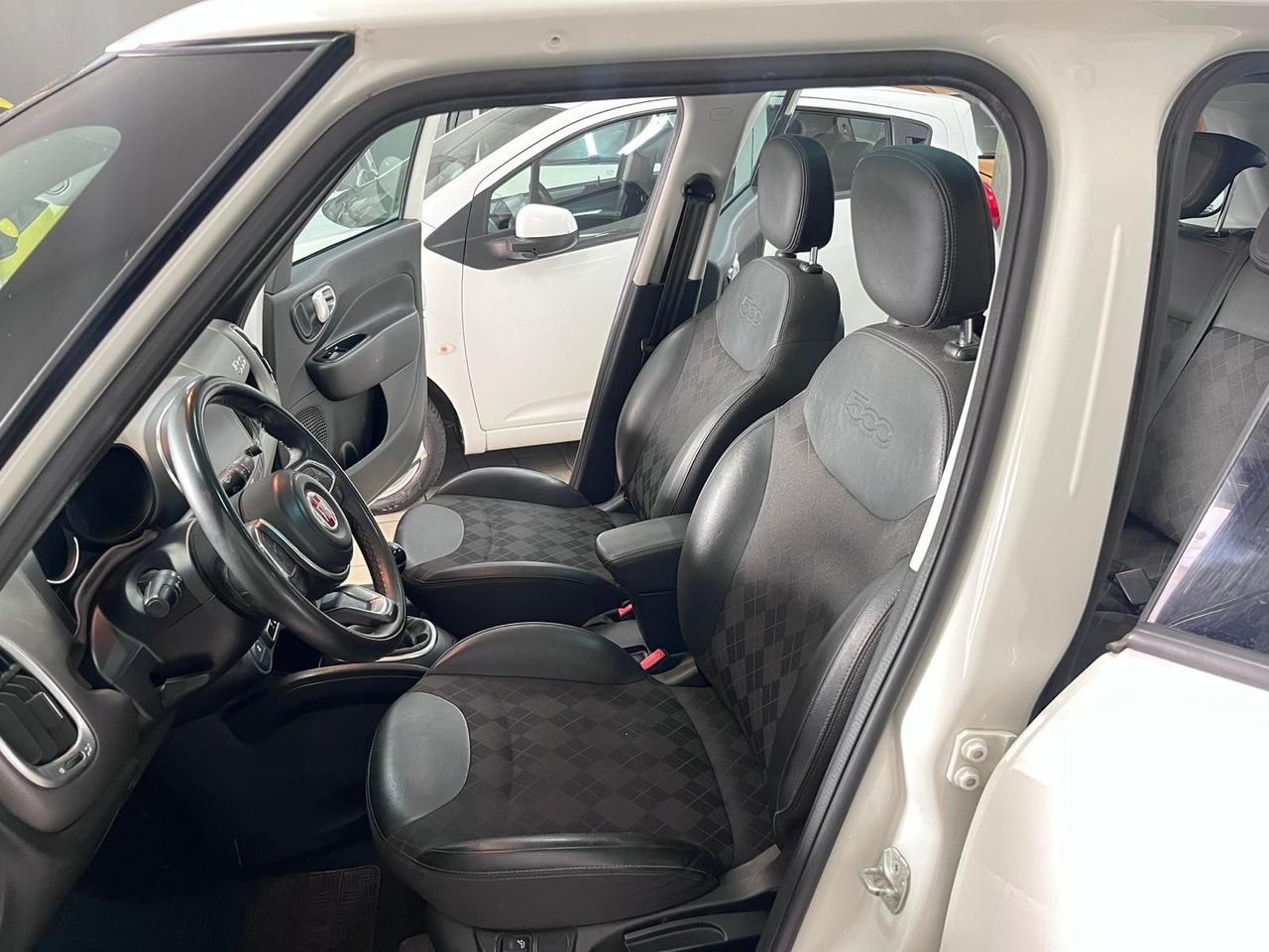 Fiat 500L 1.6 Mjt lounge tetto/nav full