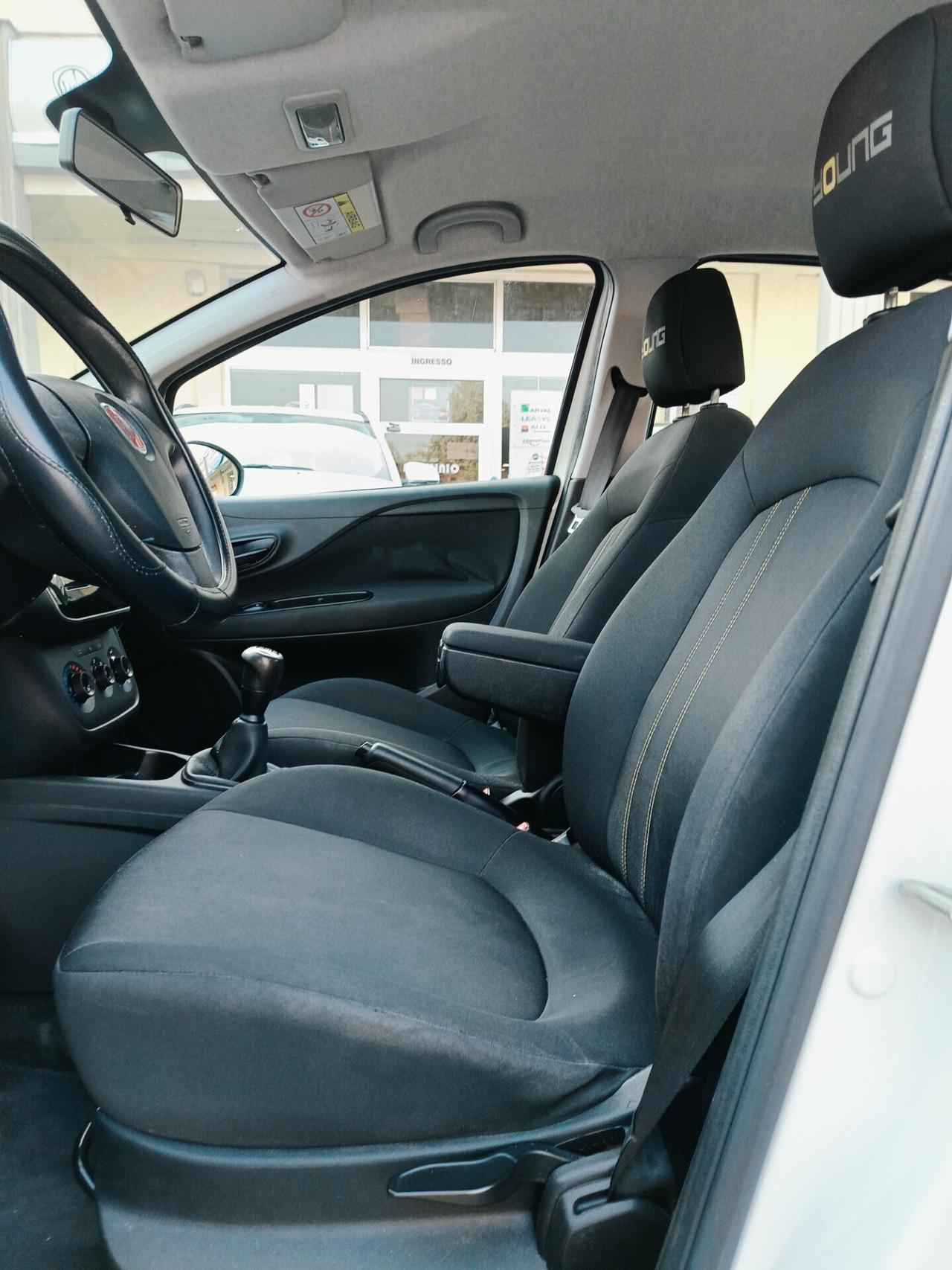 Fiat Punto 1.3 MJT II 75 CV 5 porte Young