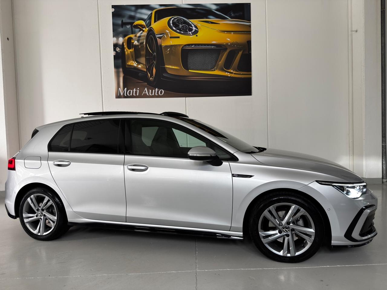 Volkswagen Golf 1.5 TSI 150 CV EVO DSG R-Line