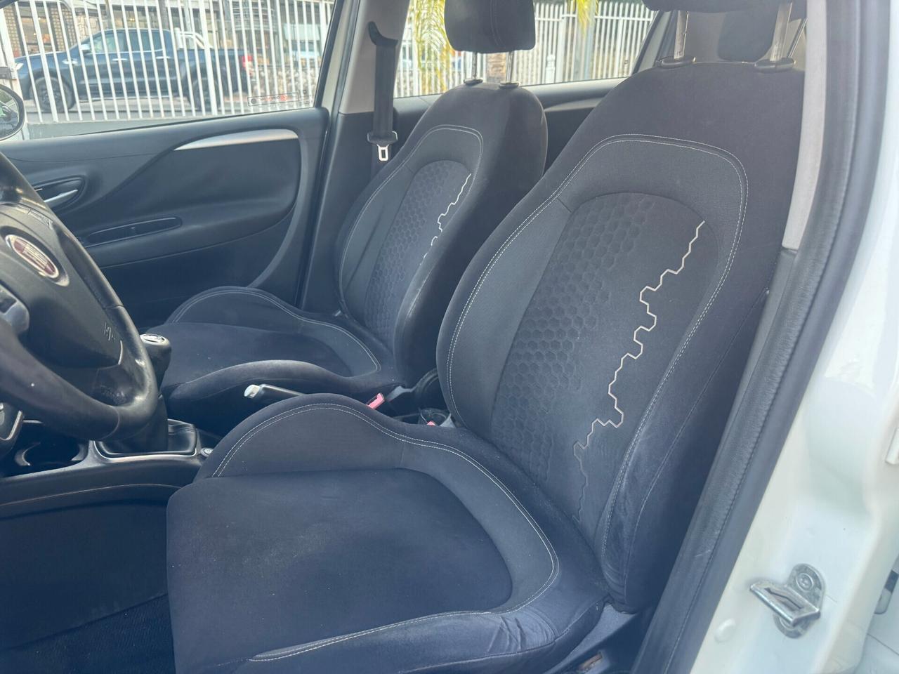 Fiat Punto 1.3 MJT II 75 CV 5 porte Street NAVI