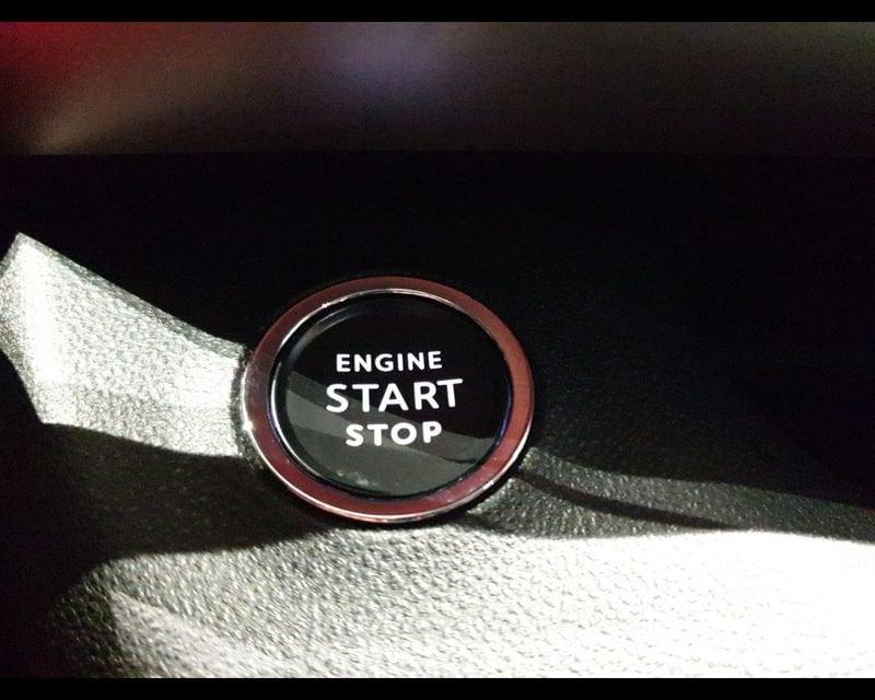 Jeep Avenger 1.2 Turbo 100 CV Summit