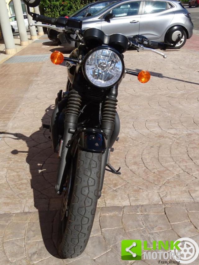 TRIUMPH Bonneville T120 Black 80 CV