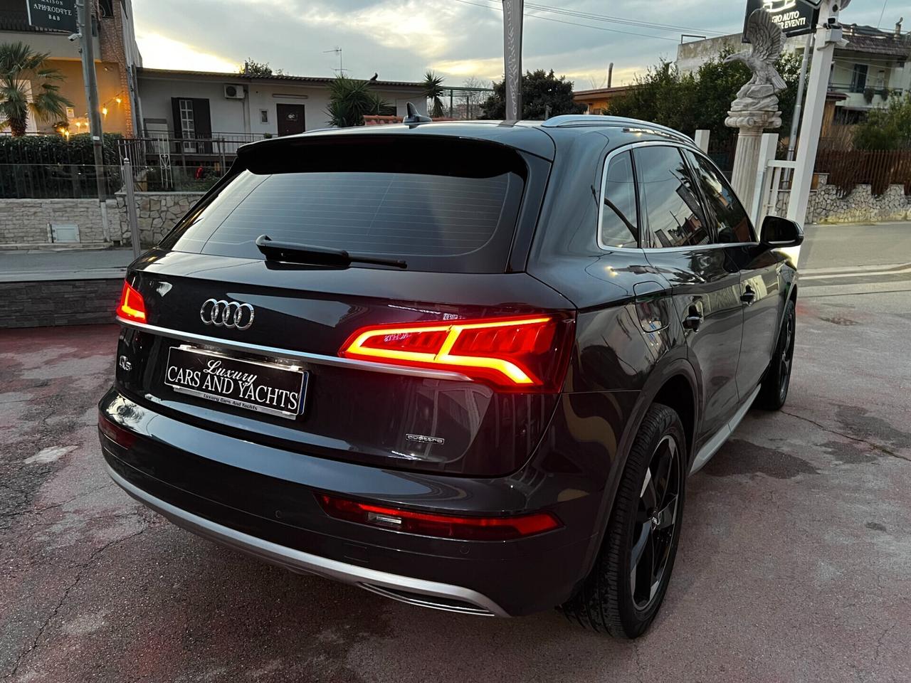 Audi Q5 2.0 TDI 190 CV Quattro S Tronic- S LINE