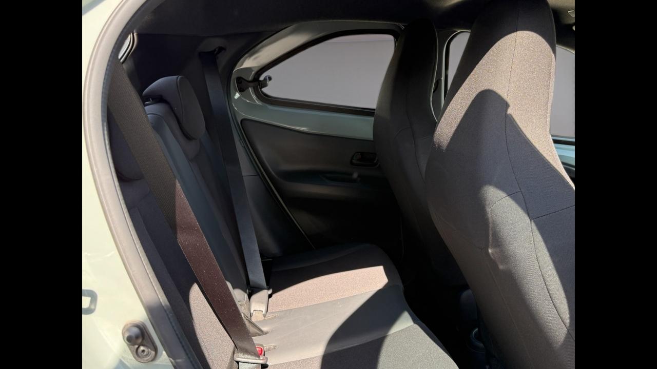 TOYOTA Aygo X 1.0B LOUNGE S-CVT - MY24