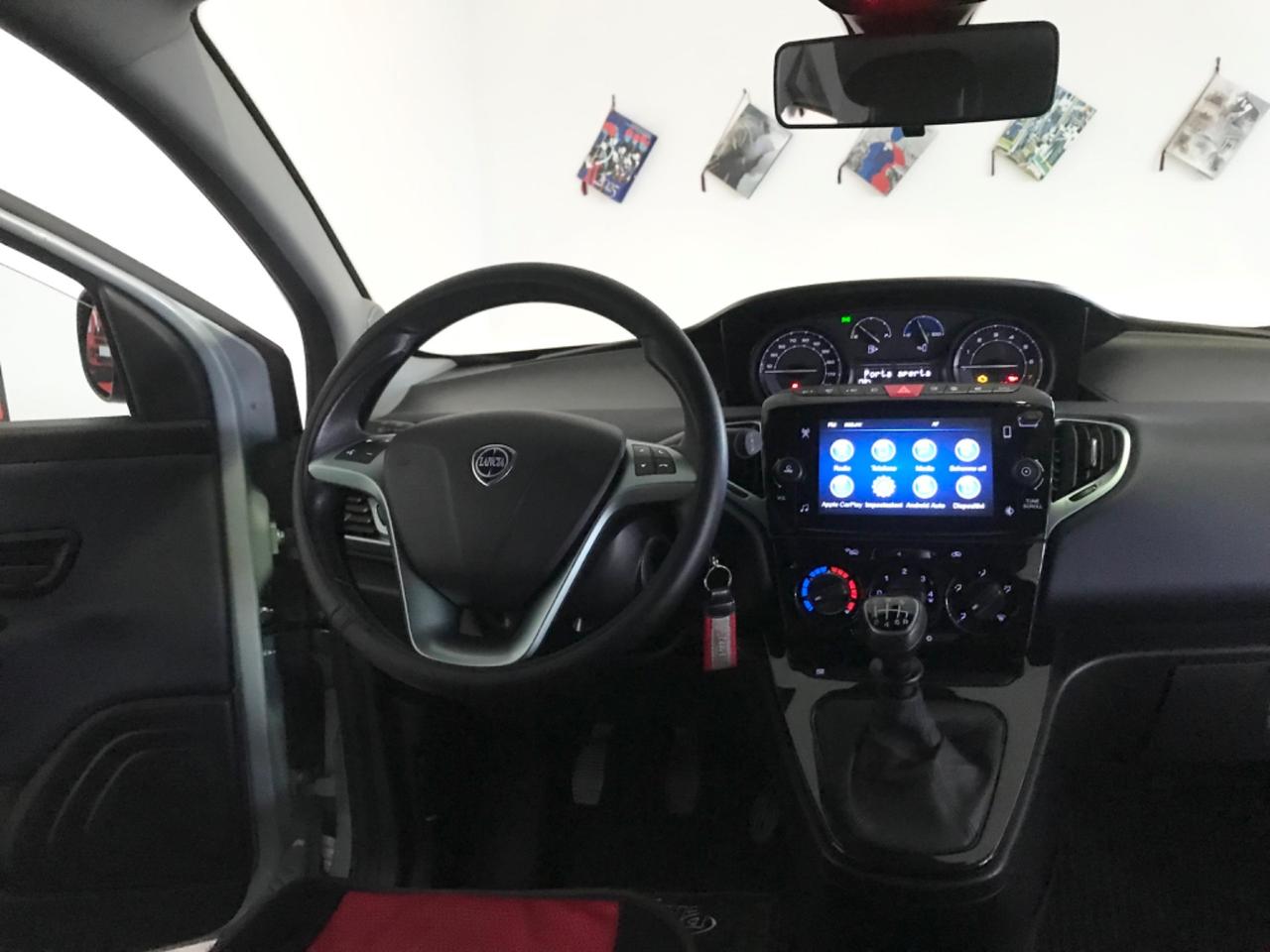 Lancia Ypsilon 1.0 FireFly 5 porte S&S Hybrid Gold Plus