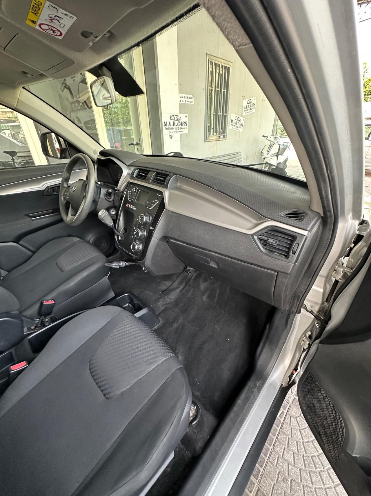Mahindra KUV100 1.2 VVT K8