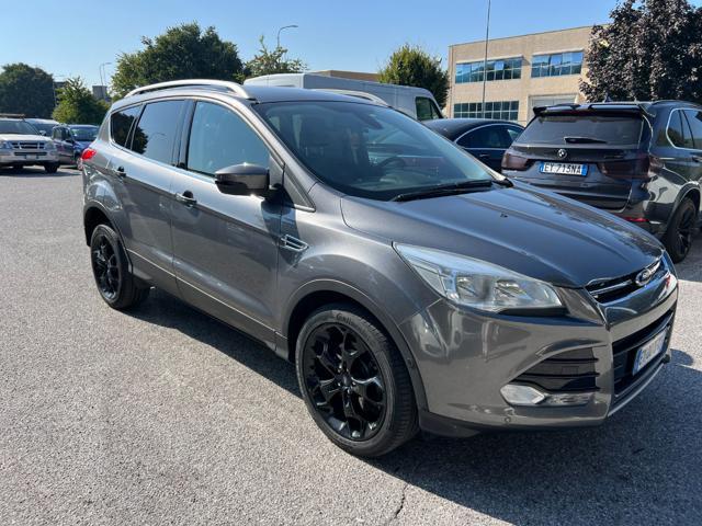 FORD Kuga 2.0 TDCI 140 CV 2WD Titanium