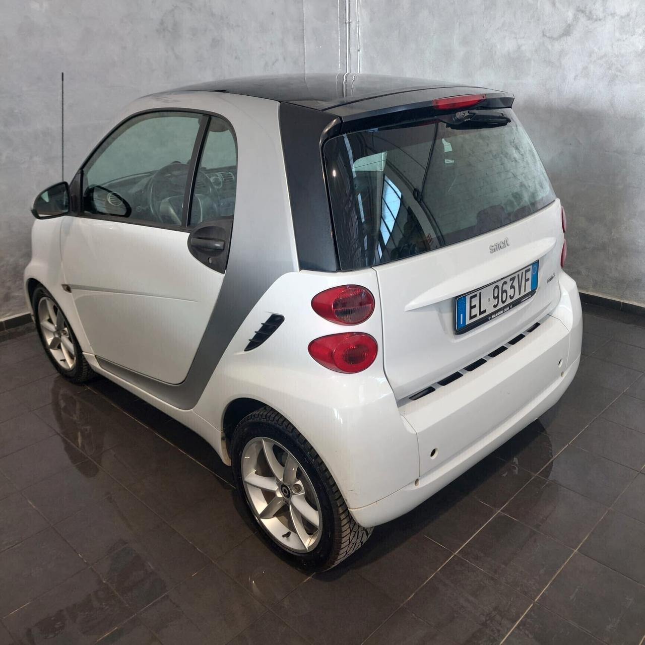Smart ForTwo 1000 52 kW coupé pure