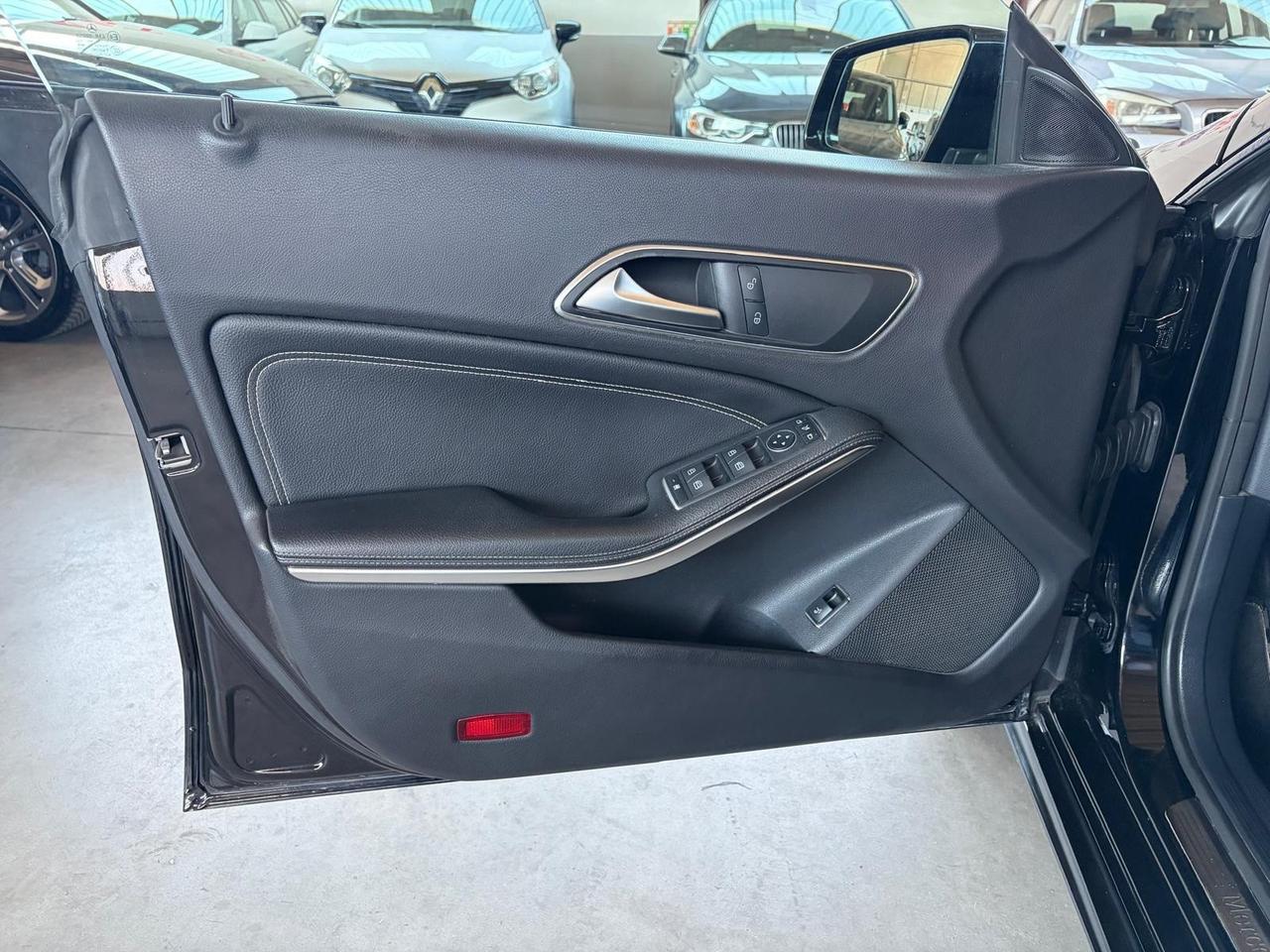 Mercedes-benz CLA 200 180 d Automatic Premium