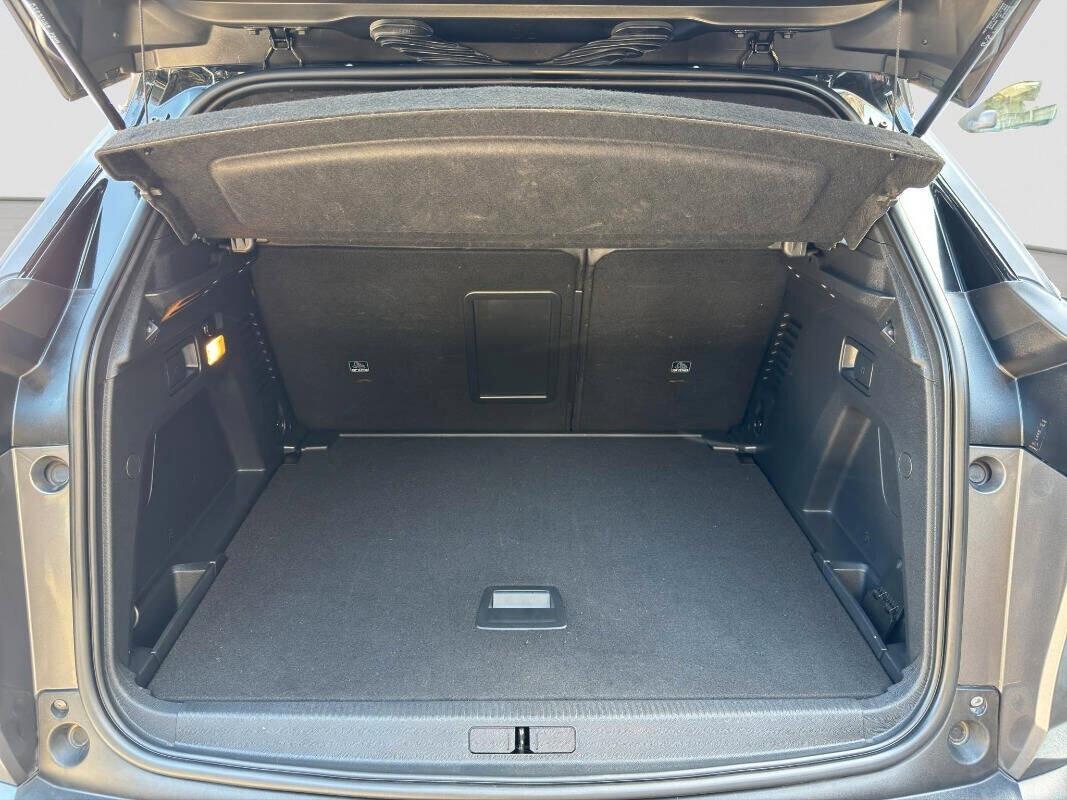 Peugeot 3008 BlueHDi 130 EAT8 GT 2022