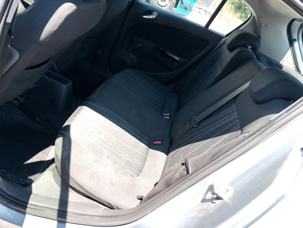 Opel Corsa 1.2 cc IMPIANTO Gpl perfetto stato
