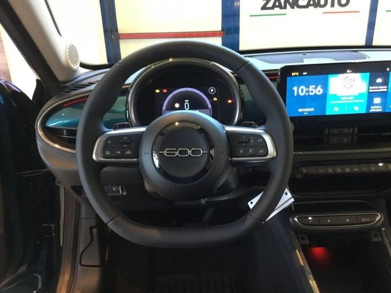 FIAT 600 600 Hybrid 145 CV DCT MHEV Icon MY24 + EXTRA