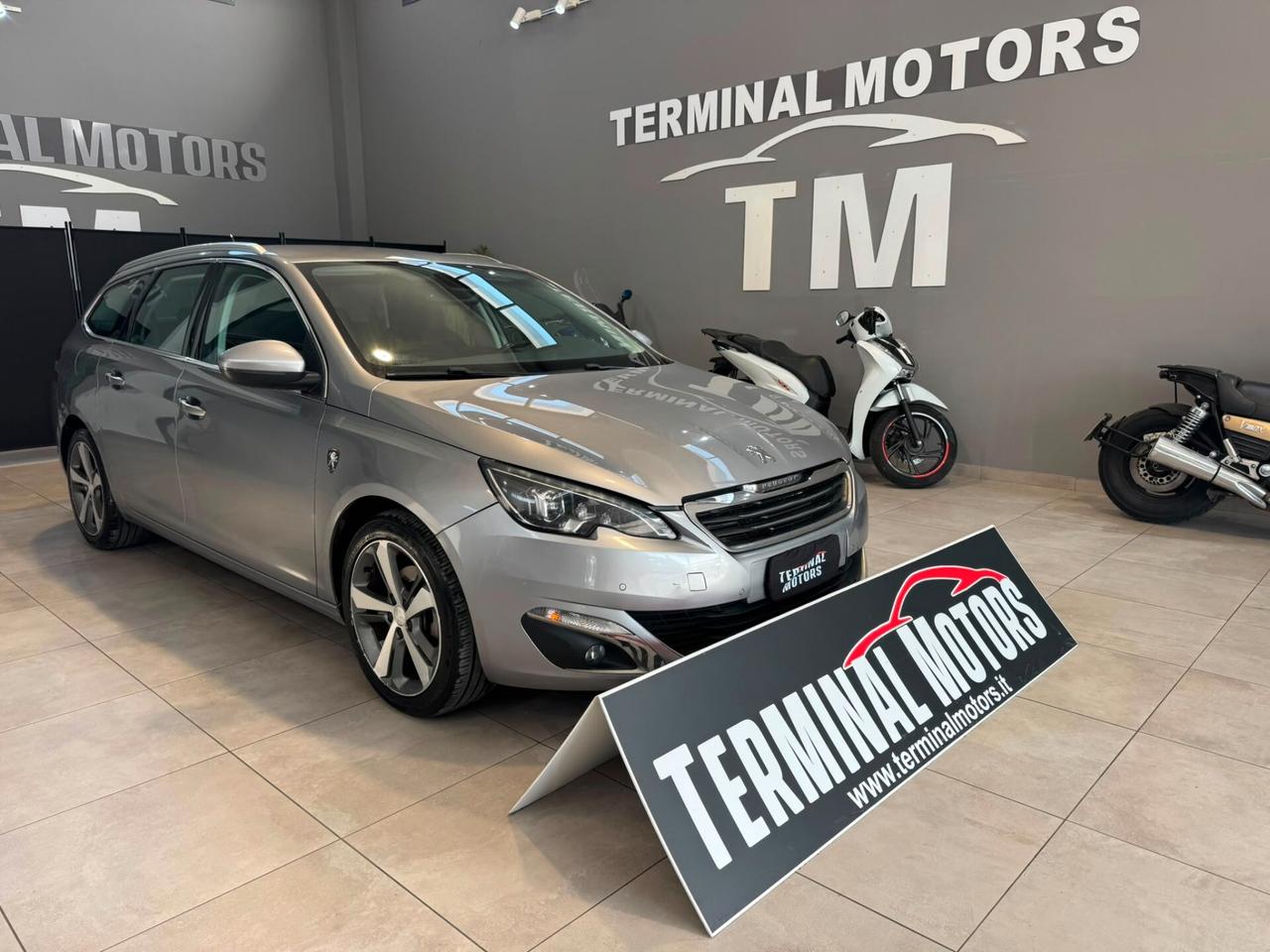 Peugeot 308 SW 1.6 HDI 115cv ALLURE