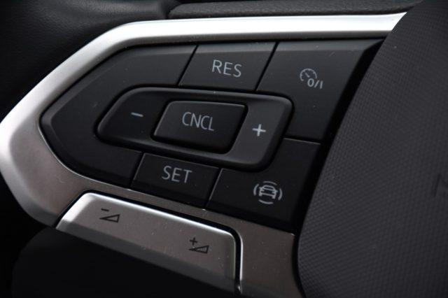 VOLKSWAGEN Polo 1.0 TSI Life *CARPLAY WIRELESS*LED*LANE ASSIST*