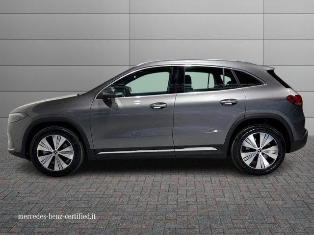 MERCEDES-BENZ EQA 300 4Matic Progressive