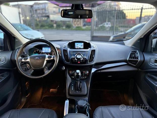 FORD Kuga 2.0 TDCI 163 CV 4WD Powershift Titaniu