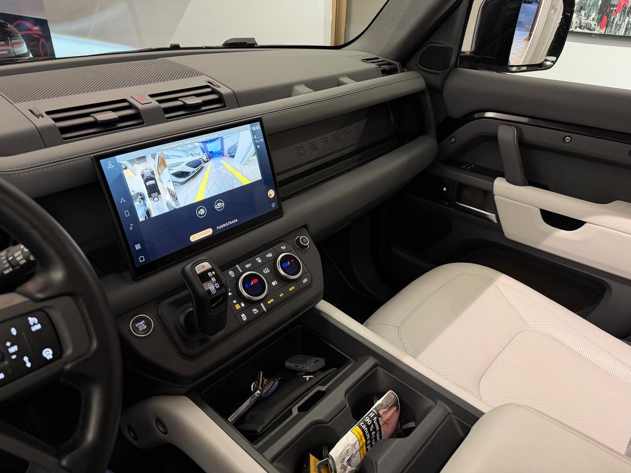 Land Rover Defender 110 3.0D I6 300 CV AWD Auto HSE