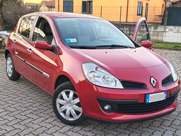 Renault Clio 1.2 16V 5 porte Le Iene