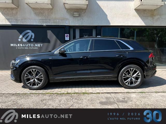 AUDI Q8 50 TDI 3x Sline Pano 7 anni garanzia ?990/mese