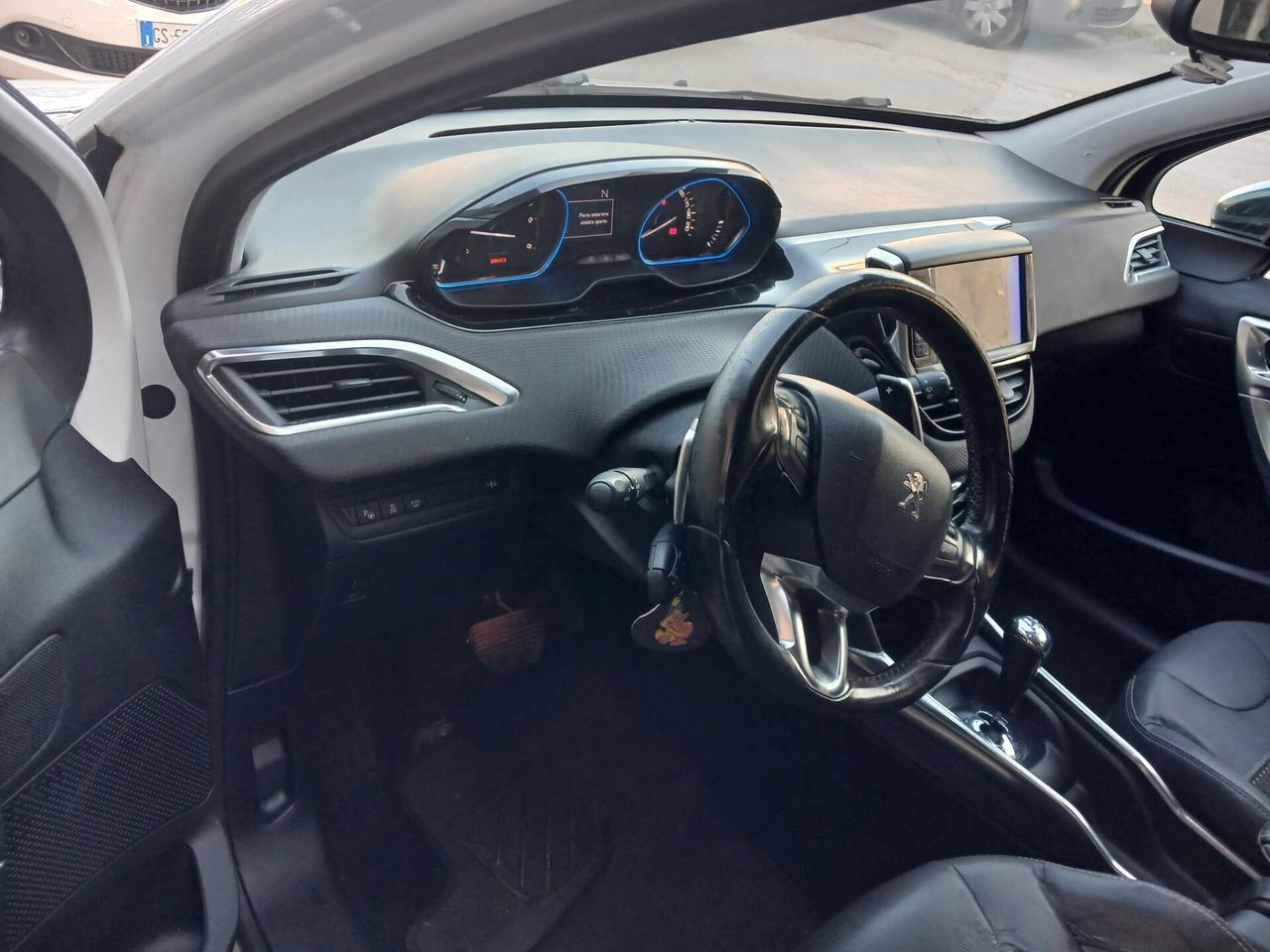 Peugeot 2008 1.6 HDi AUTOMATICA