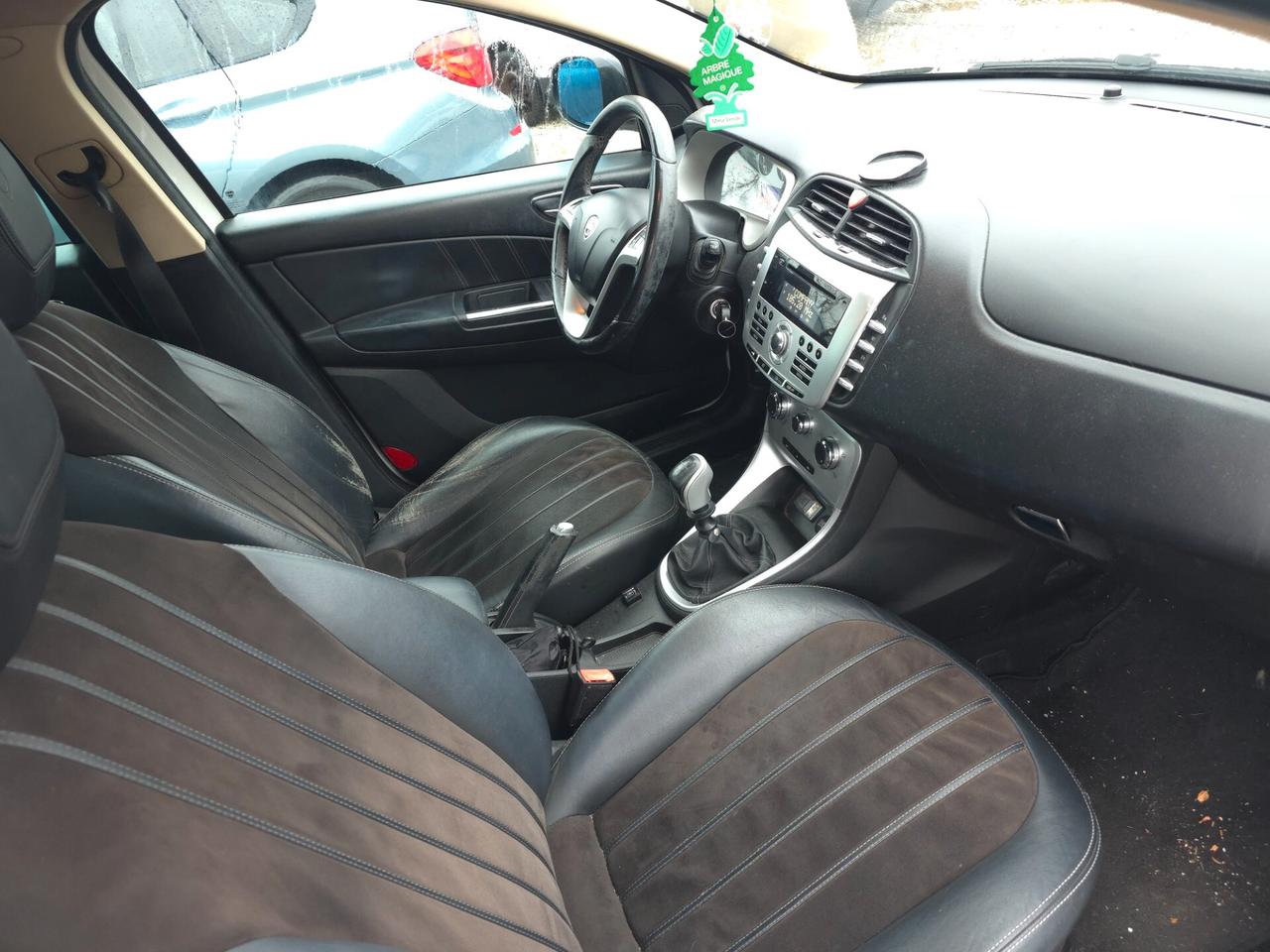 Lancia Delta 1.4 T-Jet 120 CV Platino Ecochic GPL