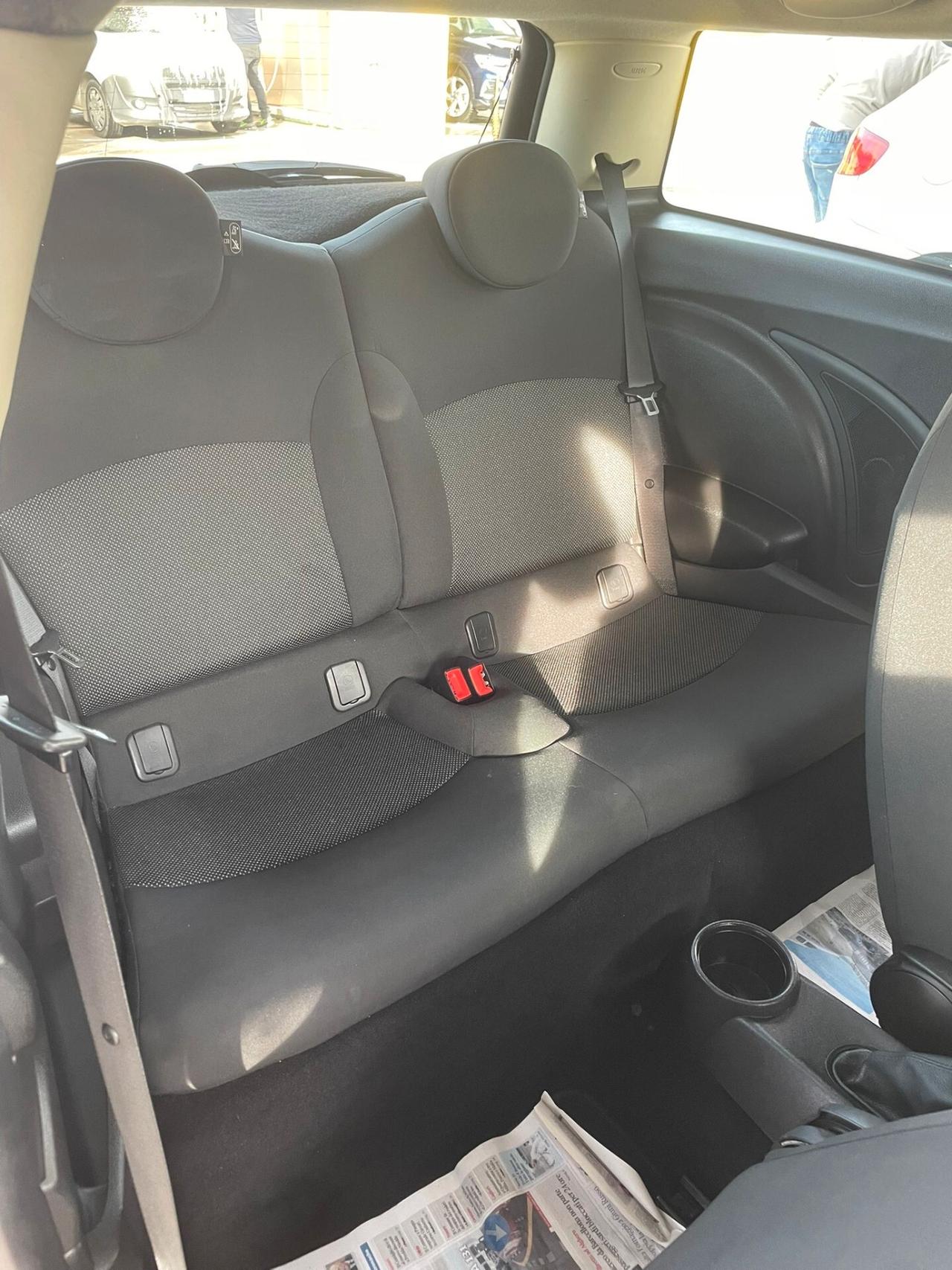 Mini 1.5 Cooper D 2015