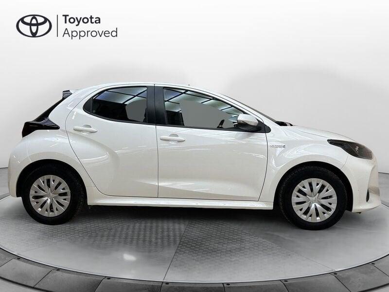 Toyota Yaris 1.5 hybrid Active