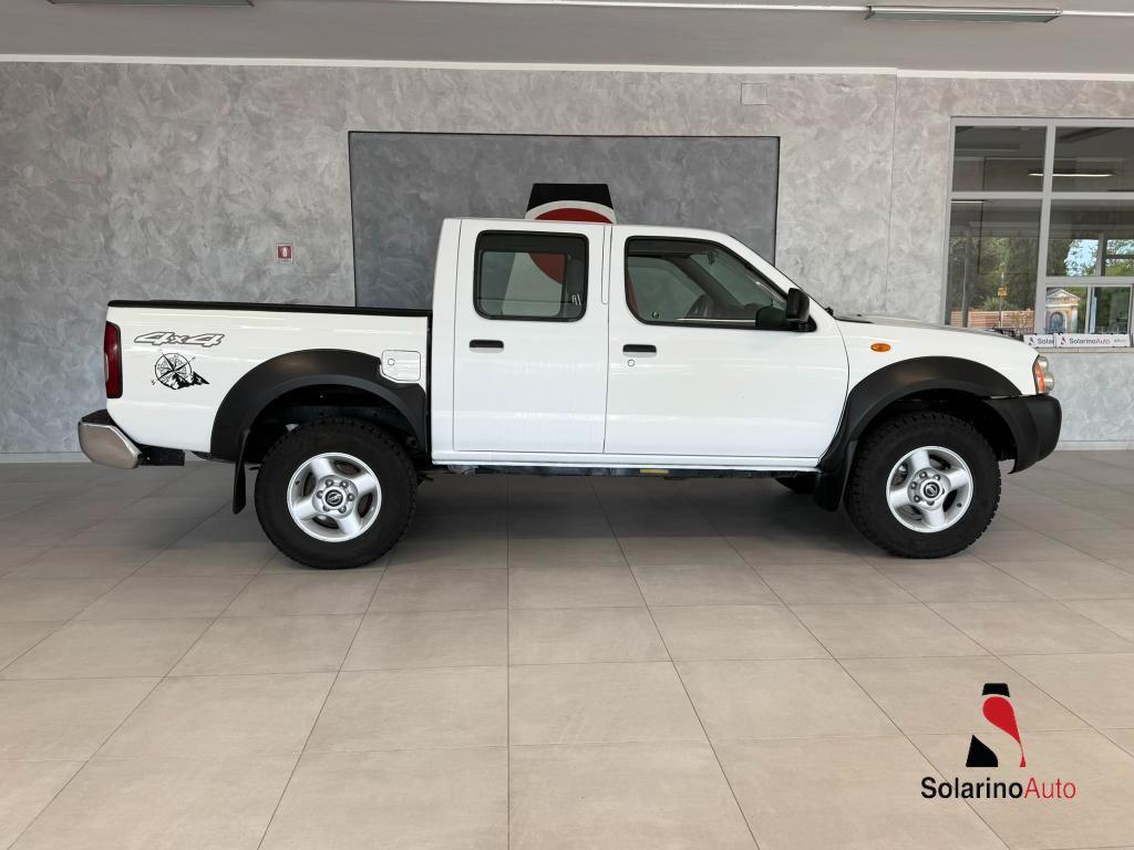 Nissan Cab Double Cab Double Cab 2.5 td 133cv