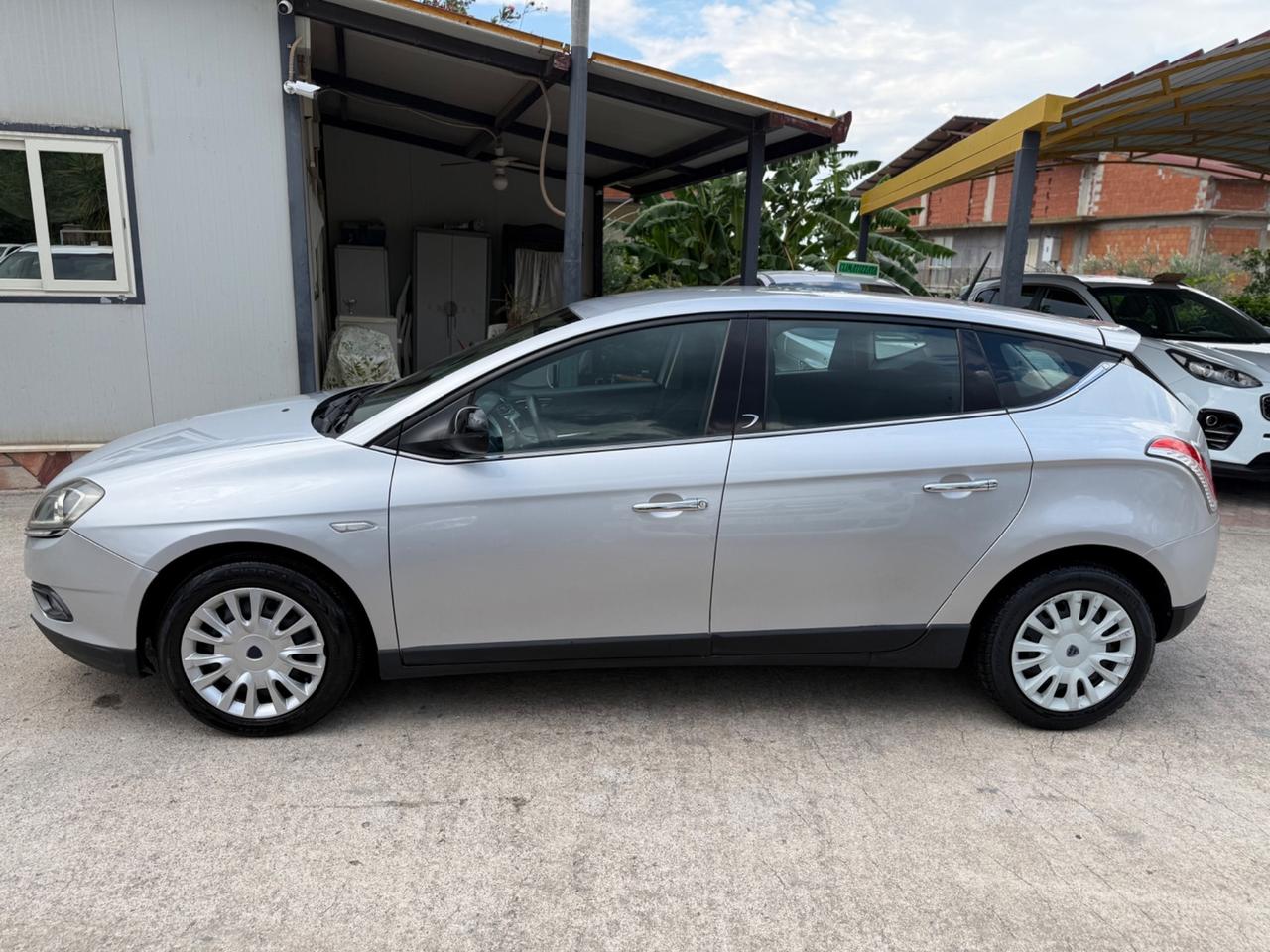 Lancia Delta 1.6 MJT DPF Argento KM CERTIF
