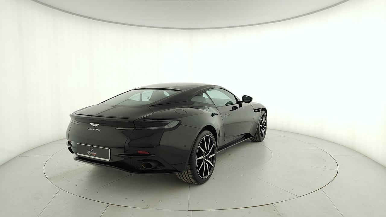 ASTON MARTIN DB11 Coupe 4.0 V8 auto