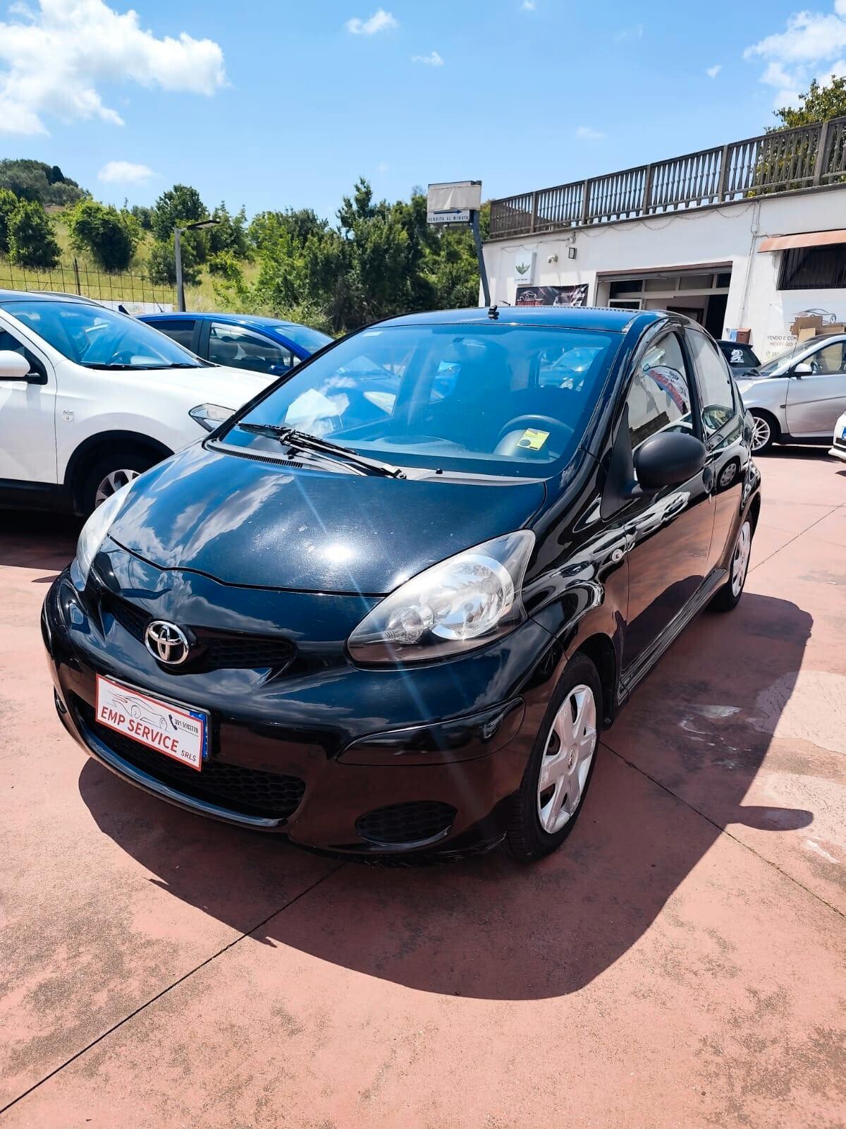 Toyota Aygo 1.0 12V VVT-i 5p Sol