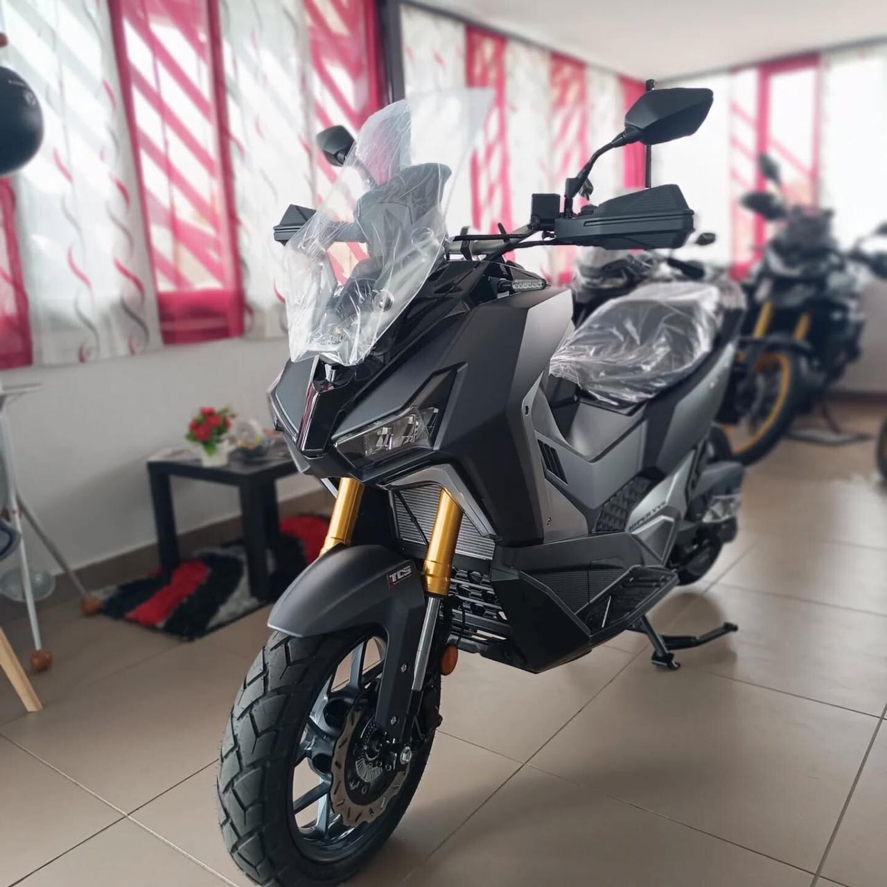 Sym Adx 400 TG NUOVI DA IMMATRICOLARE