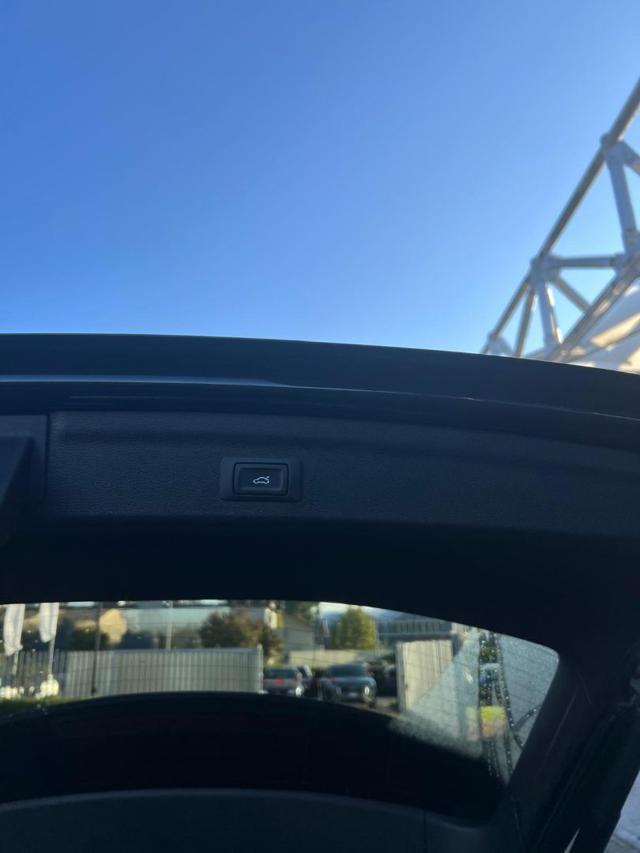 AUDI Q3 35 TDI S tronic S line edition