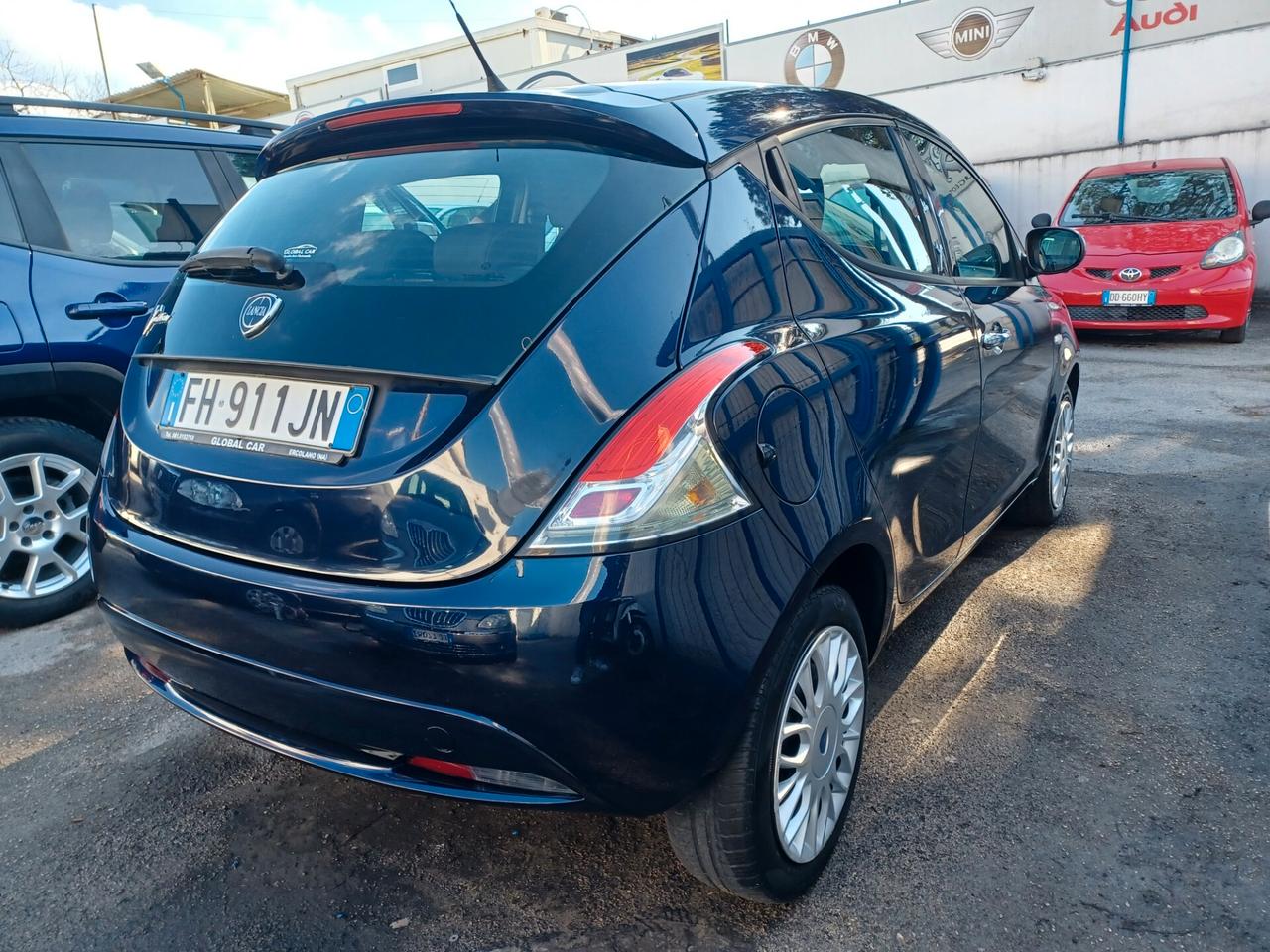 Lancia Ypsilon 1.2 5 porte Gold ANNO 2017 EURO 6