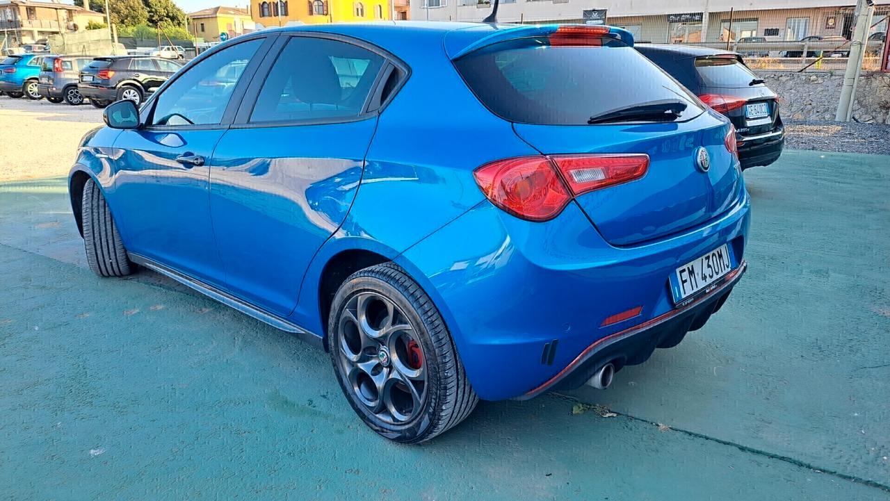 Alfa Romeo Giulietta 1.6 JTDm 120 CV Sport Carbon look