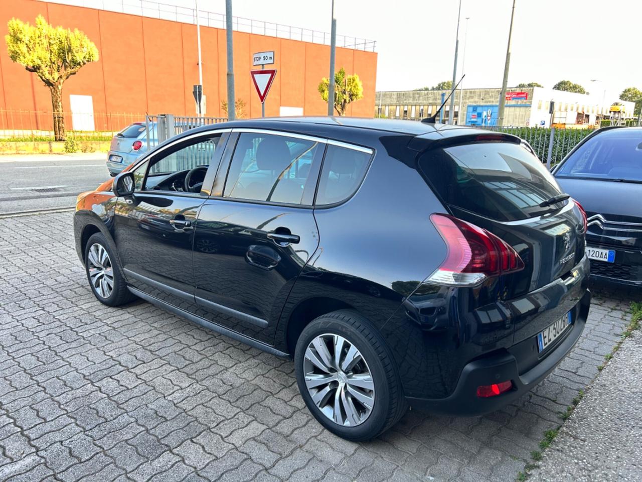 Peugeot 3008 2serie 1.6 HDi 115CV NAVI