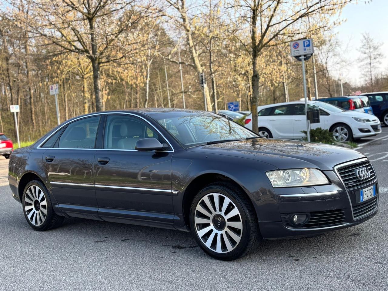 Audi A8 3.0 V6 TDI F.AP. quattro tiptronic