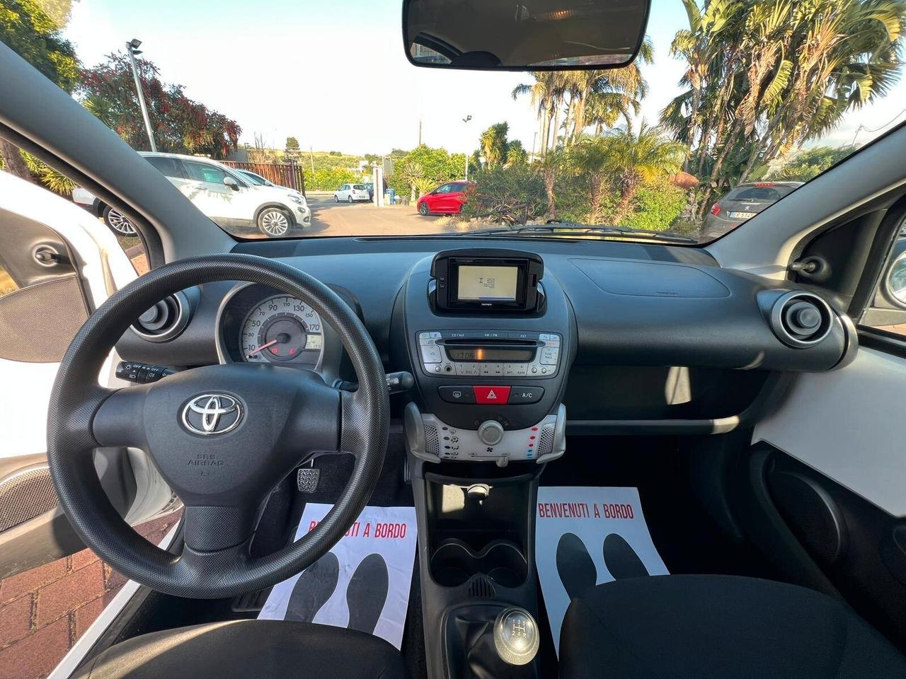 Toyota Aygo 1.0 12V VVT-i 5 porte Active Connect