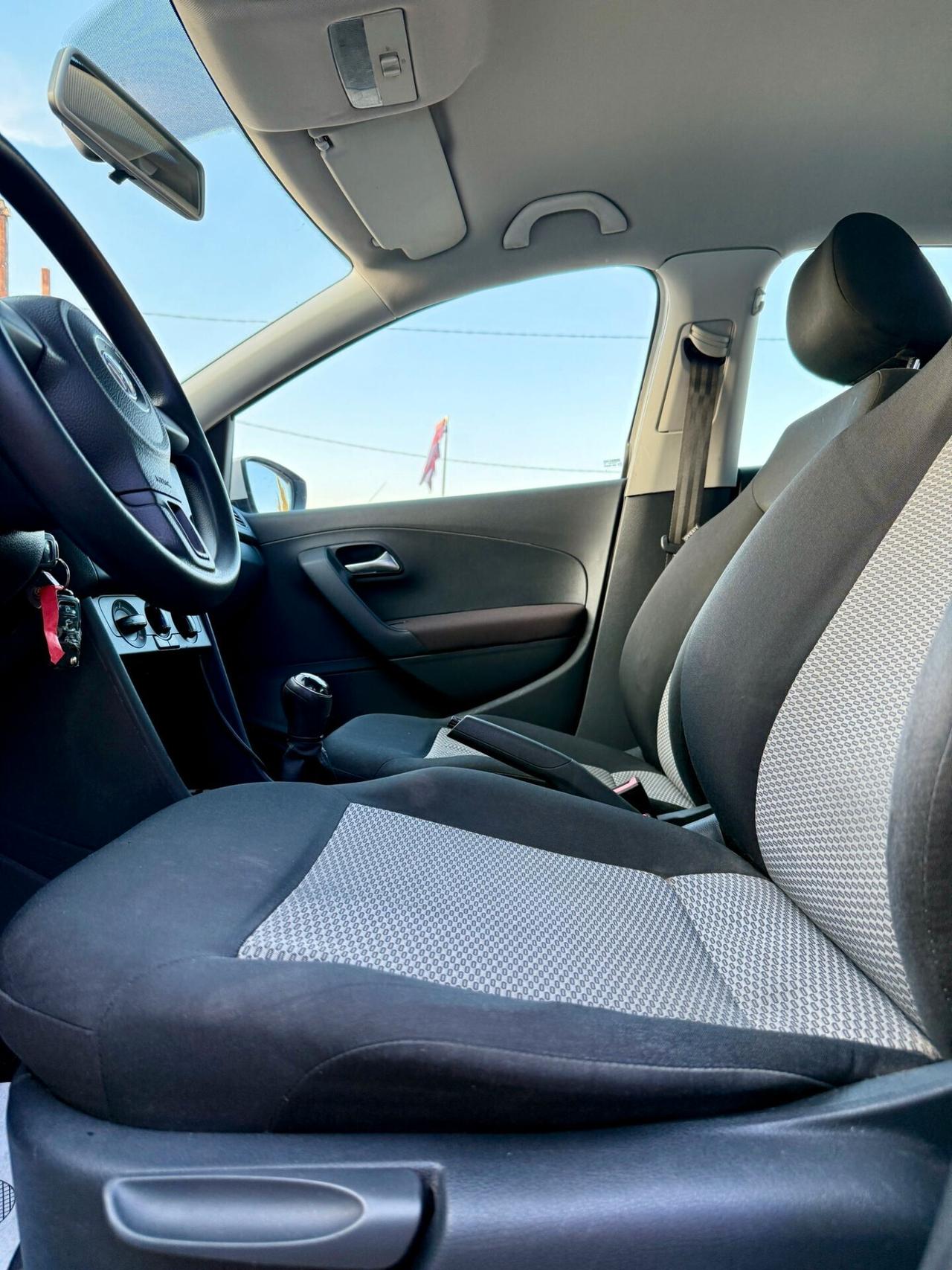 Volkswagen Polo 1.2 5 porte Trendline - OK NEOPATENTATO