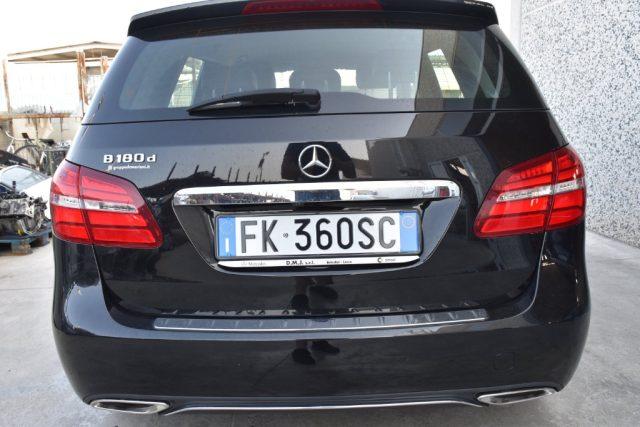 MERCEDES-BENZ B 180 d Premium *Navigatore, Telecamera*