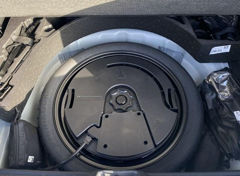 Audi Q2 S Line interno ed esterno 2.0 TDI 116CV s-tronic 30